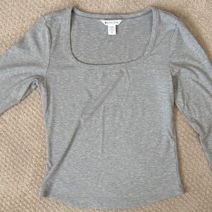 Athleta Light Gray Long Sleeve Top